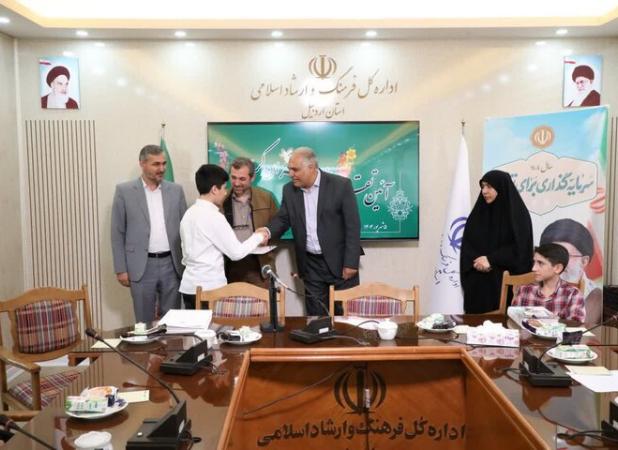 ۱۴ حافظ قرآن کریم در استان اردبیل تجلیل شدند