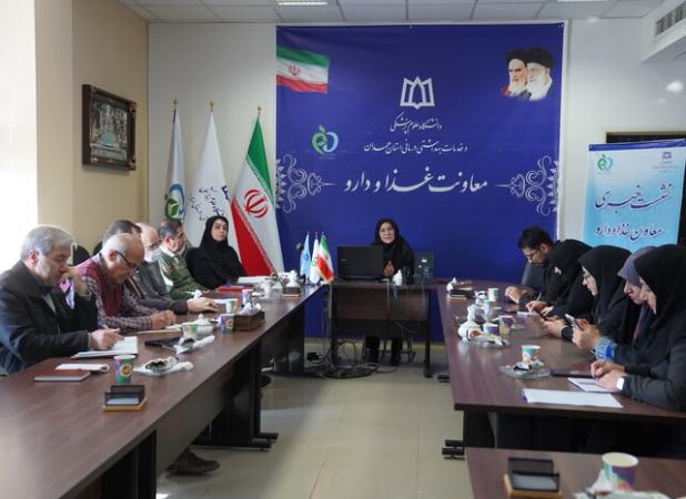 هشدار معاون غذا و دارو همدان درباره مصرف خودسرانه مکمل‌ها و ویتامین