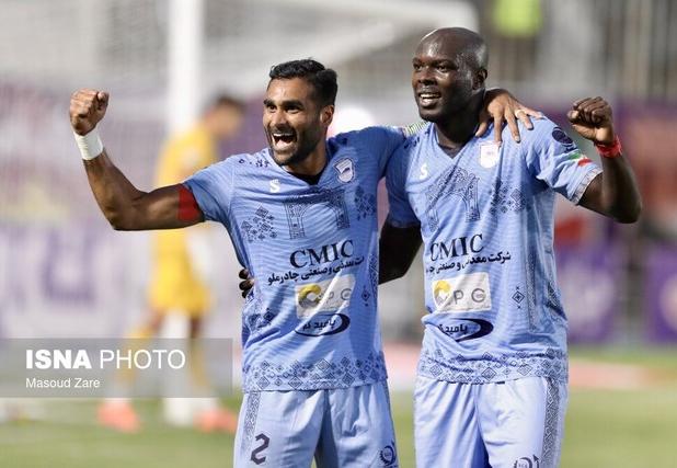 شگفتی در لیگ برتر؛ چادرملو در خان دهم صدرنشین شد