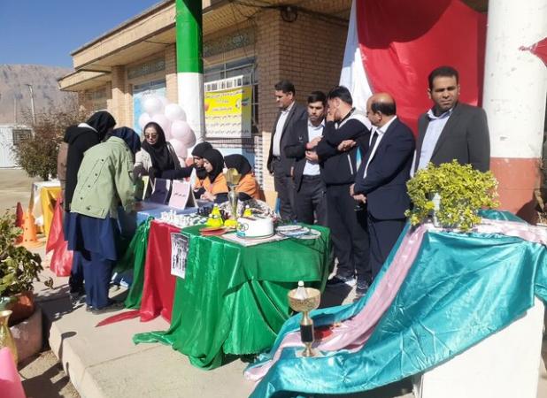 انجمن‌های‌ دانش‌آموزی مشکلات مدارس را به گوش مسئولین برسانند