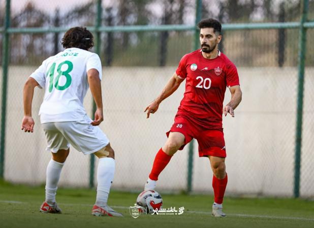 هاشمیان، کاپیتان‌های پرسپولیس را نیمکت‌نشین می‌کند