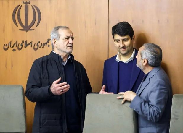 یقه خودتان را بگیرید جناب پزشکیان!