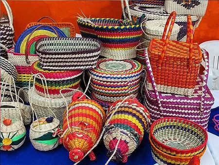 تقویت حضور صنایعدستی ایران در رویدادهای ملی