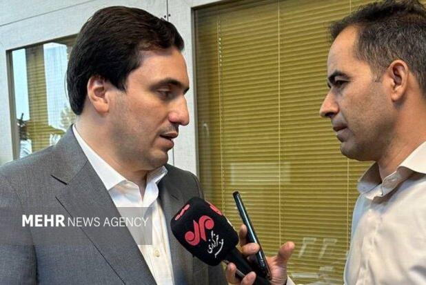 فرماندار شهریار: ۳۰۰ کیلووات برق خورشیدی به شبکه کشور متصل شد