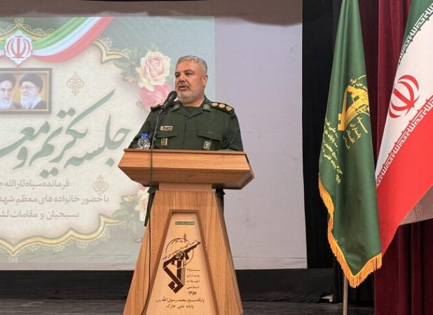 حیاتی: امنیت و آرامش خارگ نتیجه همراهی مردم است