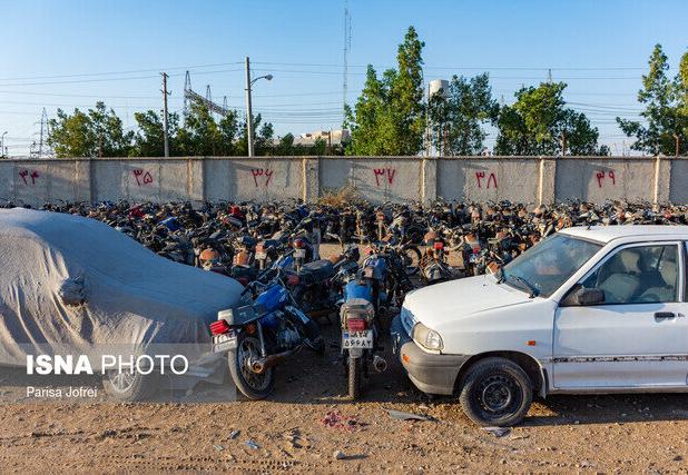 ضرب‌الاجل دادستانی به پایان بلاتکلیفی وسایل نقلیه توقیفی در یزد