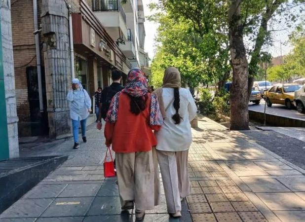 با گذشت ۴ ماه از جنگ، حجاب دوباره تیتر یک شد