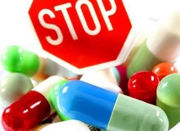 هشدار درباره مصرف خودسرانه داروها برای مقابله و پیشگیری از گرمازدگی