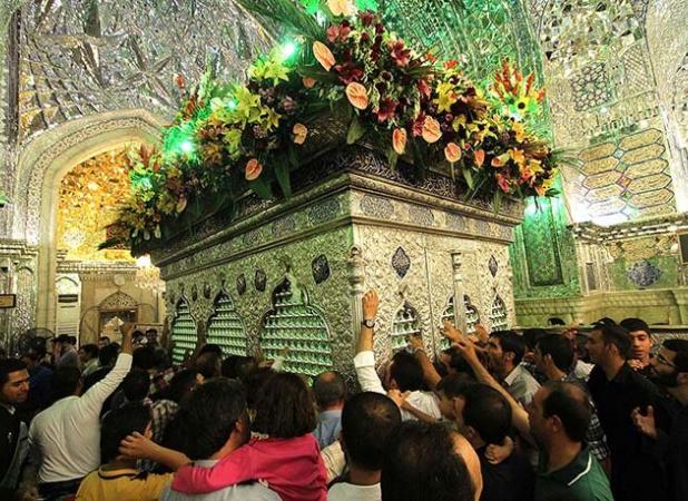 برگزاری جشن بزرگ بیعت با امام زمان (عج) در شاهچراغ
