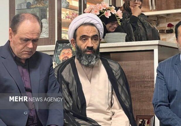 نقدعلی: مسئولان باید پاسدار خون پاک شهدا باشند