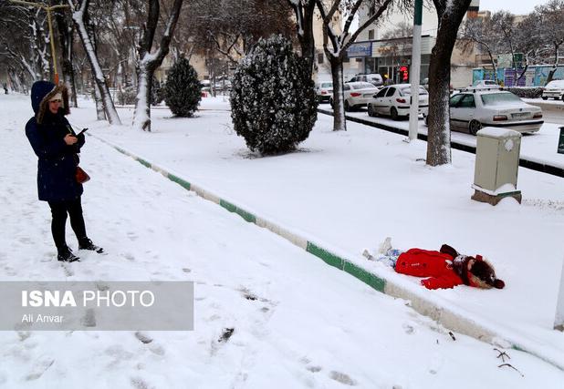 نخستین برف زمستانی چهره اردبیل را سفیدپوش کرد