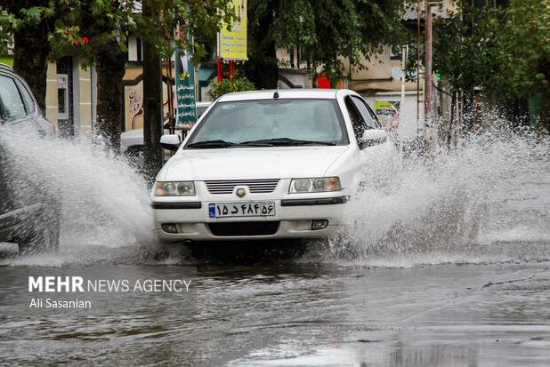 استاندار خوزستان در کانون سیلاب لالی حاضر شد