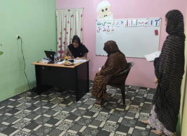 بیش از ۹۷۰ نفر در کاروان سلامت قشم خدمات رایگان دریافت کردند