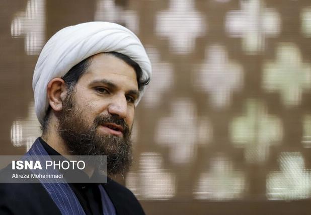 دانشگاه به عنوان محیط نخبه‌پروری باید به حوزه اخلاق و خودسازی توجه کند