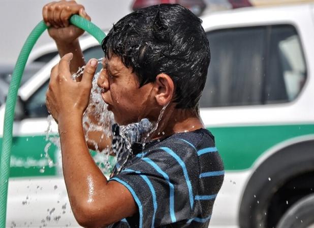 کاهش دمای هوا در تهران به ۳۸ درجه