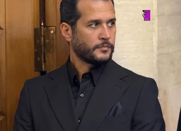بازیگران سریال آوای باران در یک مراسم ختم