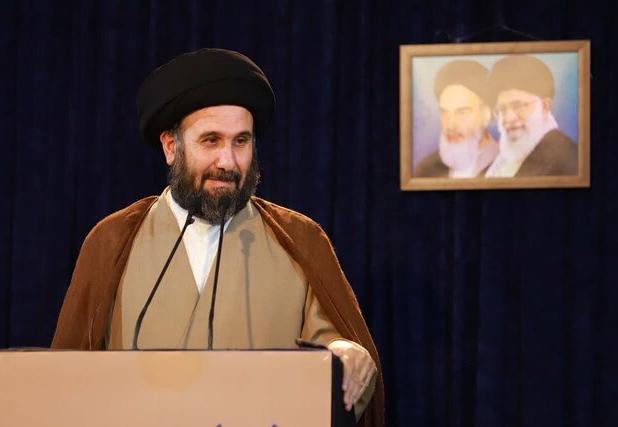 امام جمعه موقت قزوین: مبارزه با انحصار در واردات کلید حل معضل گرانی‌هاست