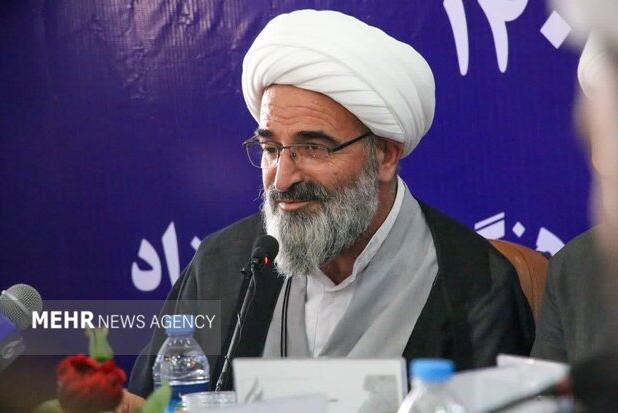 «نماز» محور تقویت هویت دینی؛ مدرسه محل تربیت انسان‌های متعهد و آگاه