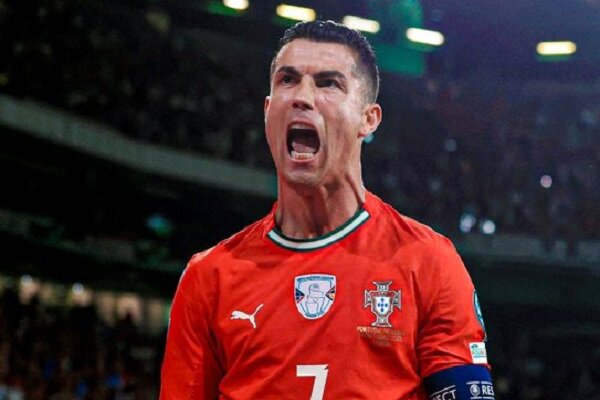 چرا رونالدو در مراسم THE BEST رای نداد؟