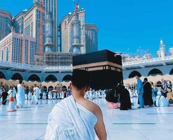 زائرِ حج شده‌ای که فقط او را ببینی و لا غیر ...