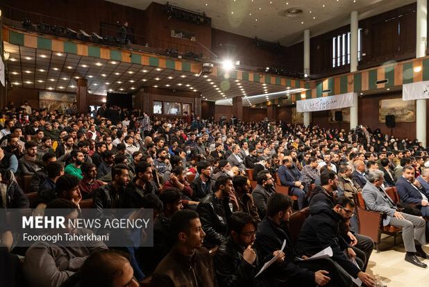 پویایی دانشگاه در گرو اندیشه‌های نو و نقد منصفانه است