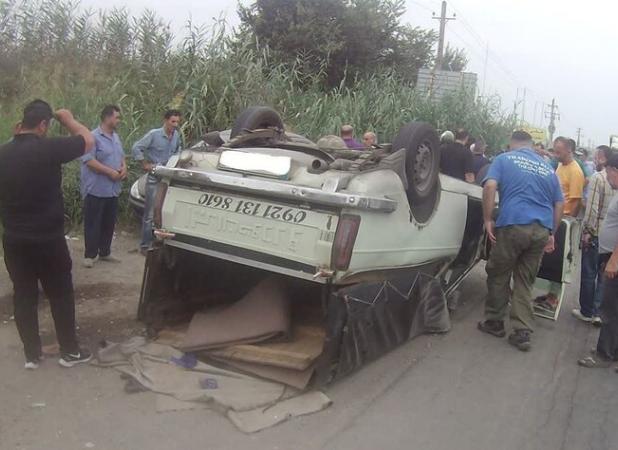 جانباختن یک نفر بر اثر واژگونی خودرو در محور انزلی به رشت