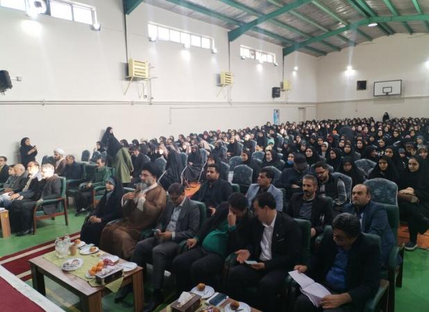 گرامیداشت روز دانشجو در دانشگاه فرهنگیان پردیس زینبیه پیشوا برگزار شد 