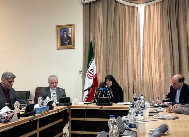 مراسم رونمایی از حقوق بشر آمریکا و انگلیس در وزارت خارجه