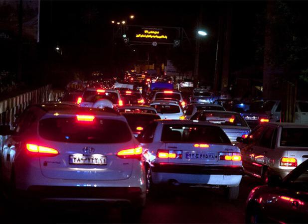 ترافیک سنگین ورودی های شرقی تهران؛تردد در هراز سنگین است