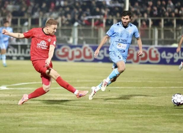 بارش کارت زرد در تبریز؛ ۹ اخطار در دیدار تراکتور و چادرملو