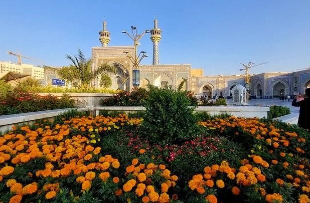 حرم مطهر امام رضا(ع) آماده جشن میلاد امام جواد علیه السلام