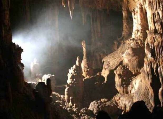 غار ناشناخته «بره‌زرد» در استان ایلام، تاریک و بی‌اکسیژن