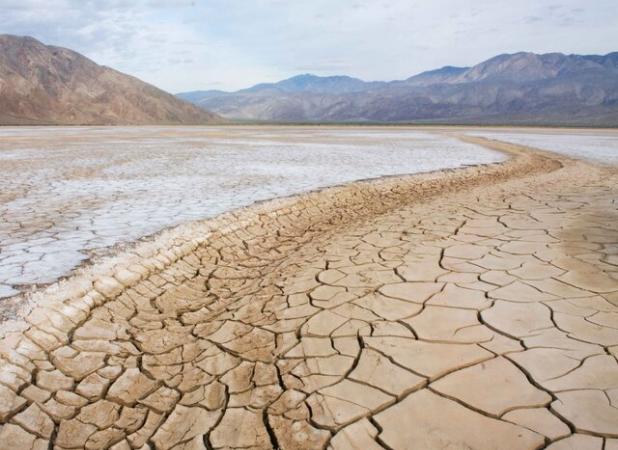 دانش‌آموخته دکترای محیط زیست: فعالیت‌های انسانی عامل اصلی بحران آب است