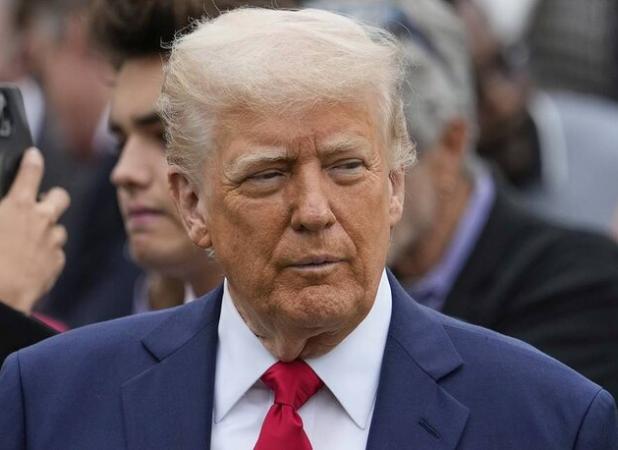 دونالد ترامپ اپل و سامسونگ را تهدید کرد