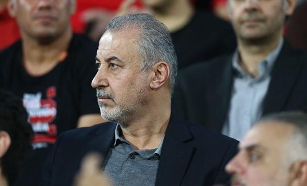 سرقت موبایل و پول از همراه مدیرعامل پرسپولیس در جریان یک اعتراض تند +فیلم
