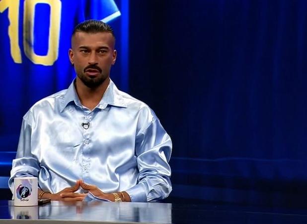 رامین عشق تیم استقلال؛ اما او به انگلیسی مسلط است!
