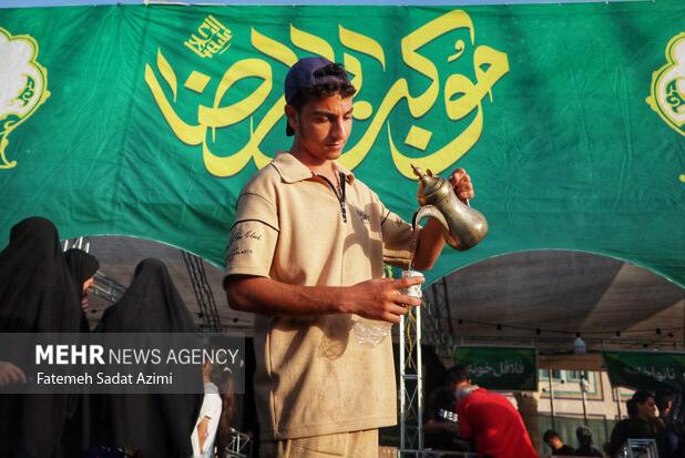 عطر فاطمی در کوچه و خیابان های شهر زاهدان