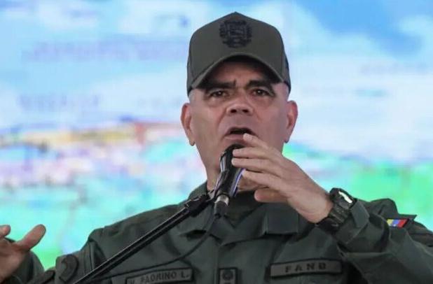 وزیر دفاع ونزوئلا:در حال جنگ با دروغ، افترا و تهدید نظامی آمریکا هستیم