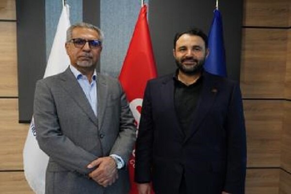 بانک حرفه‌ای و چابک در ارائه خدمات به فعالان حوزه پتروشیمی هستیم