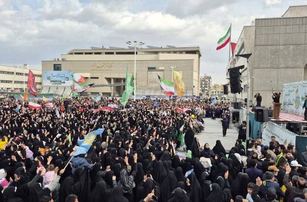 اجتماع عظیم «منتظران ظهور» در مشهد الرضا(ع) برگزار شد