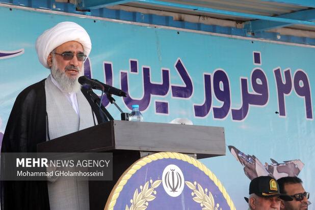 نیروهای مسلح آماده دفاع از امنیت و استقلال کشور هستند