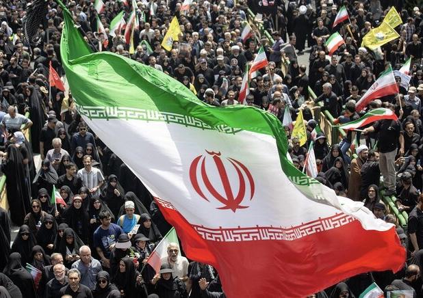 وداع باشکوه با سرباز قهرمان؛ ایمان در آغوش مردم آشخانه آرام گرفت