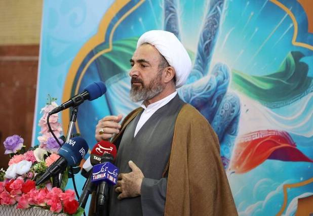 امام جمعه ایلام: هوشیاری امت و رهبری داهیانه، عامل بی‌اثر کردن توطئه‌های دشمن است