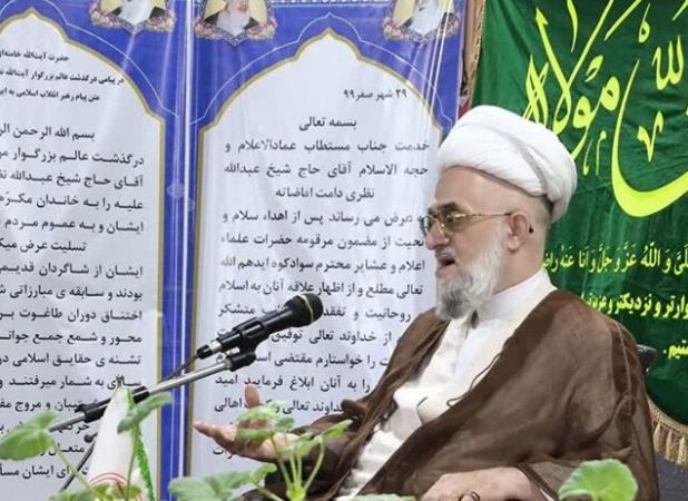 غدیر به عنوان اصل الهی برای مردم تبیین شود