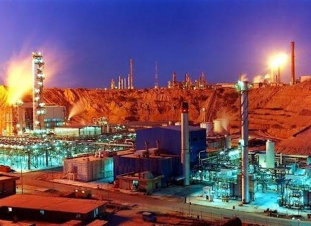 فاز دوم توسعه پتروشیمی ها در ماهشهر اجرایی می شود