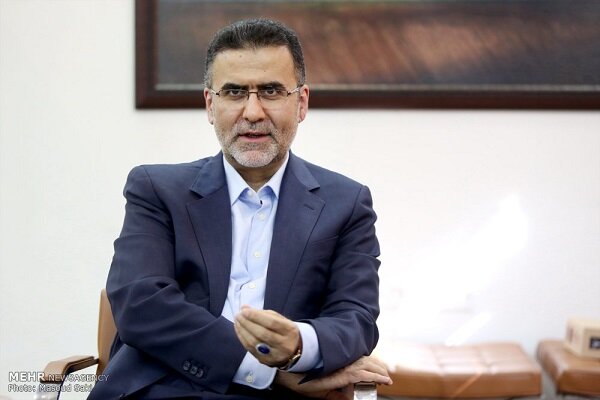 فردگرایی سیاسی و زوال احزاب؛ چالش دموکراسی در فرانسه معاصر