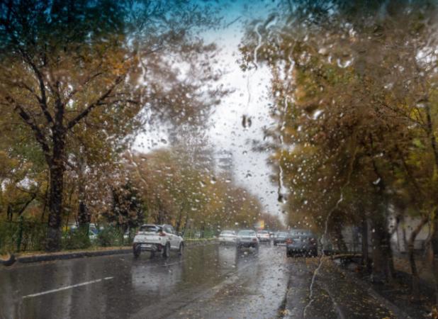 بارش ها همراه تندباد تا دوشنبه در آذربایجان غربی ادامه دارد
