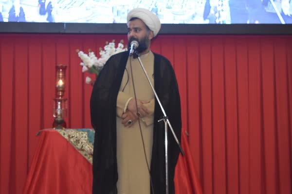 ابراهیمی: دانشجویان و طلاب شهید، قله‌های علم و معنویت انقلاب هستند