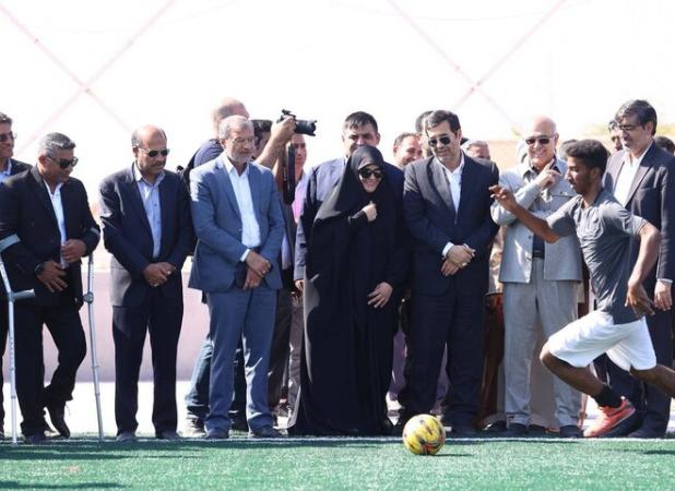 دو زمین چمن مصنوعی فوتبال در جزیره بوموسی افتتاح شد