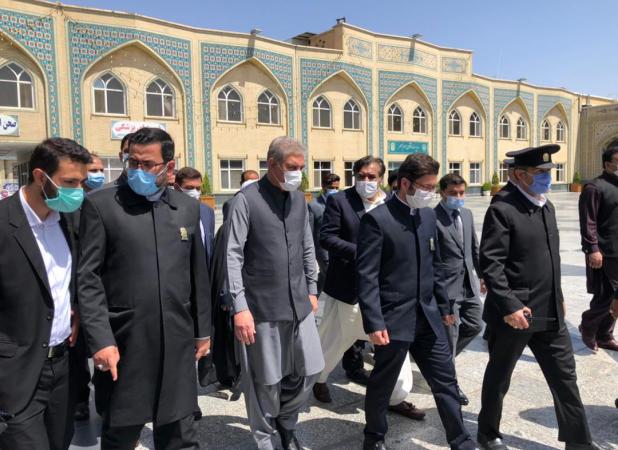 تشرف وزیر امور خارجه پاکستان به حرم مطهر رضوی